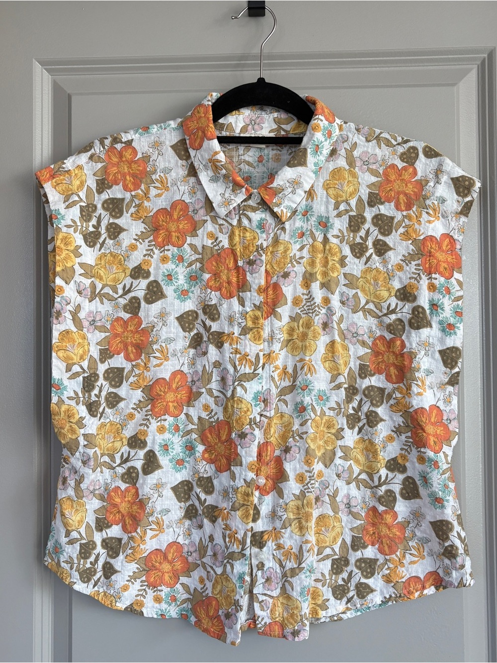 a.n.a. A New Approach Floral Cotton Rayon Button Blouse Medium